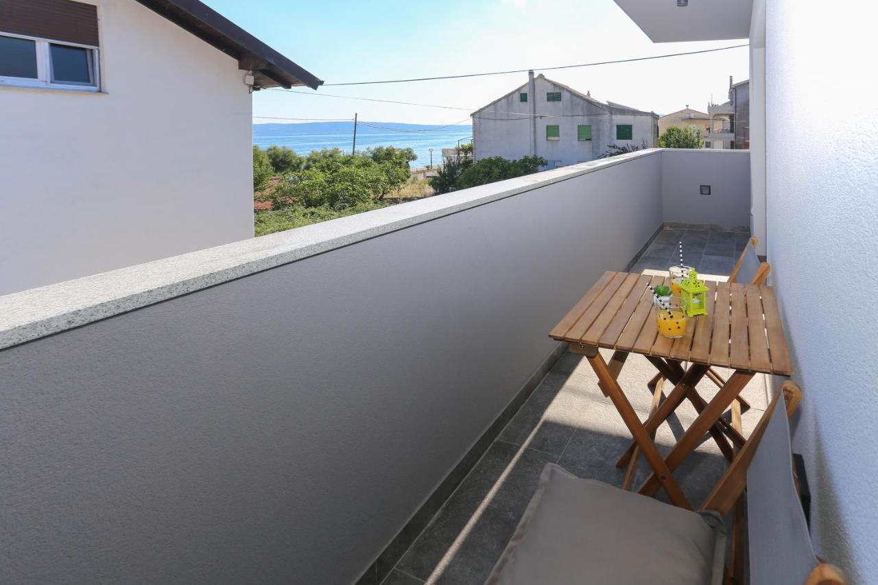 Family Friendly Apartments With A Swimming Pool Kastel Kambelovac, Kastela - 16162 Exterior foto